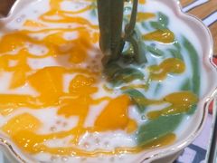 士多啤梨芒果绿茶拉面-甜心妈妈·榴莲星级糖水(北京路总店)