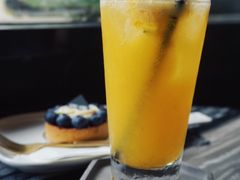 -UNI UNI(环亚凯瑟琳店)