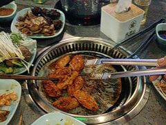 -金滏山烤肉·海鲜·火锅自助餐厅(襄阳万达店)
