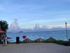 -亚龙湾希尔顿自助餐厅·海鲜·烧烤·沙滩BBQ·现场乐队