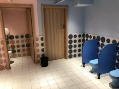 -小门牙好性格托育(北外滩中心)