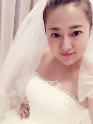 -Flora婚纱礼服定制租赁店