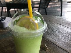 -莓园冰淇淋店