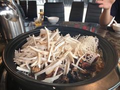 -菌海森林·非遗野生菌火锅(西山区滇池路摩根道店)