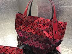 -三宅一生 (阪急梅田本店)