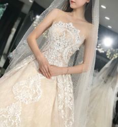 -艾米丽婚纱礼服