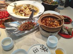 -渔语鱼酸菜鱼新川菜(来福士店)