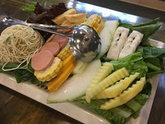 -老鼎万春卤菜(鹭湖宫8区店)