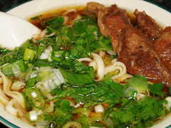 红烧牛肉面-老周牛肉面