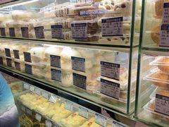 -白玉兰食品甜凤店(合生汇店)