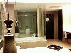 大床房-扬州东关街文昌阁桔子水晶酒店