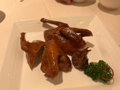 玻璃烧乳鸽-利苑酒家(宜安广场店)