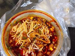 -牵人麻辣粉(粉巷店)