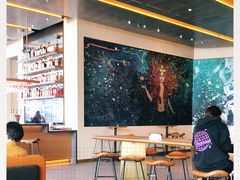 大堂-星巴克臻选(上海合生汇1F店)