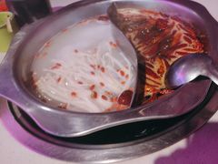 -钢管厂五区小郡肝串串香火锅(人民广场店)