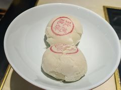 妙峰山鲜花玫瑰饼-京味斋·北京烤鸭(北京南站洋桥店)