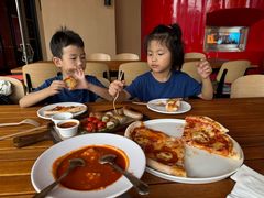 -城市大道红炉披萨烘焙坊