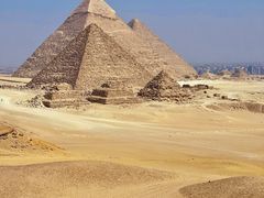 -吉萨金字塔群