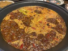 -沸炉重庆老火锅(军事博物馆店)