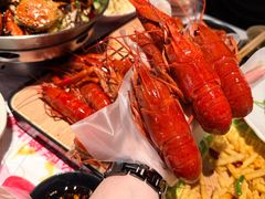 -肥肥虾庄·金牌油焖大虾(汉街SKP店)