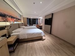 -维也纳国际酒店·重庆交通大学六公里轻轨站店