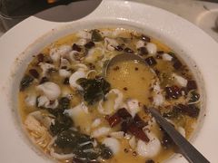 特色酸菜鱼-小菜园新徽菜(芜湖镜湖苏宁店)