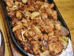 -老东镇啤酒屋海鲜加工·蒸汽海鲜·海鲜烧烤(台东店)