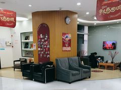 -雅悦齿科(顾村公园店)