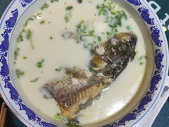 -南京金牛湖巨碗鱼头