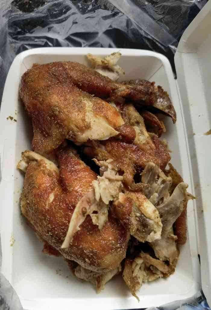 天津道口童子鸡-"体重达一斤至一斤半,未曾配育过的小公鸡 .