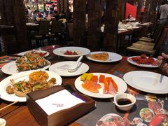 -四海一家自助餐(益田假日广场店)