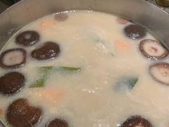 -捞王锅物料理(上海世茂广场店)