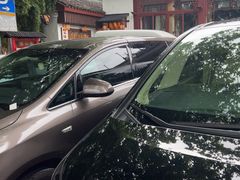 -楼外楼·停车场