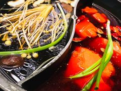 菌汤鸳鸯锅-园里火锅(仁和新城店)