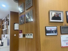 -雅悦齿科(顾村公园店)