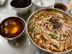 -正宗杨记普洱酸醋米线(总店)
