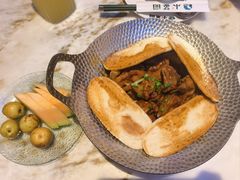 地锅本仔鸡-小菜园新徽菜(南通永旺店)