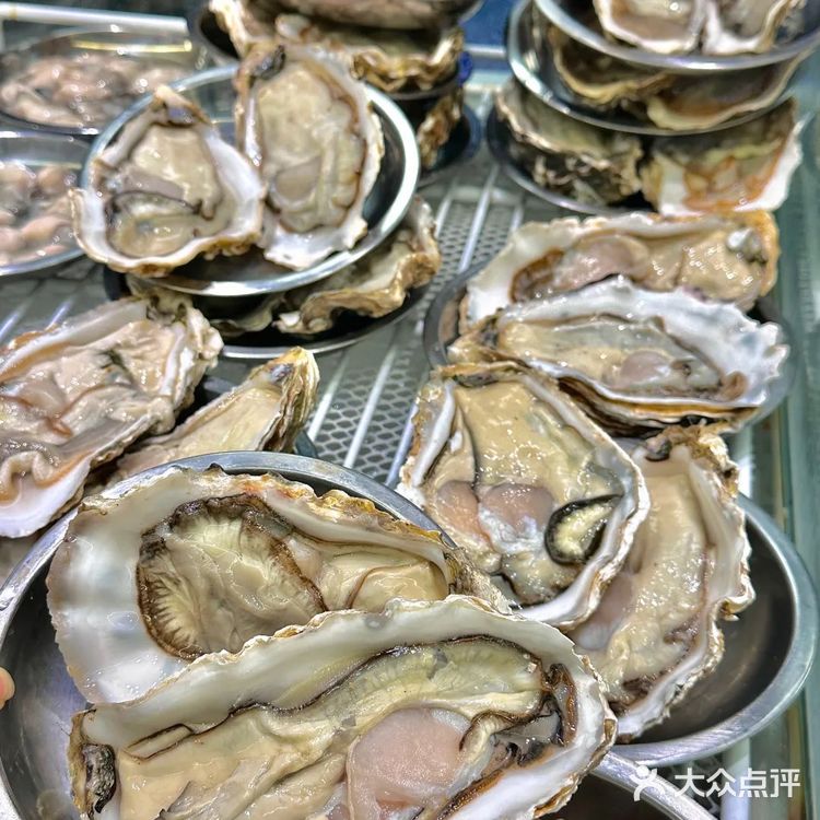 富贵请向前!王富贵会惩罚每一个不来吃的人!