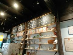 -猫的天空之城概念书店(杭州南宋御街店)