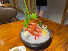 -晶吉·居酒屋·烧鸟·海胆(民主广场店)