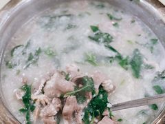 -标记美食新鲜猪杂(兴南大道店)