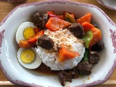 红烩牛肉饭-莫多多餐厅