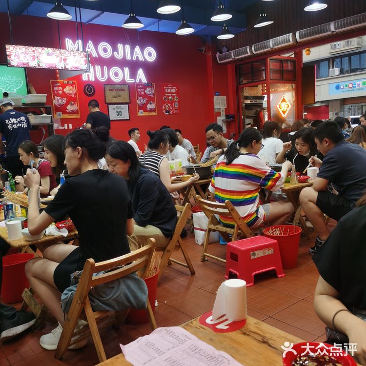 朋友小聚，夏日里不错的选择