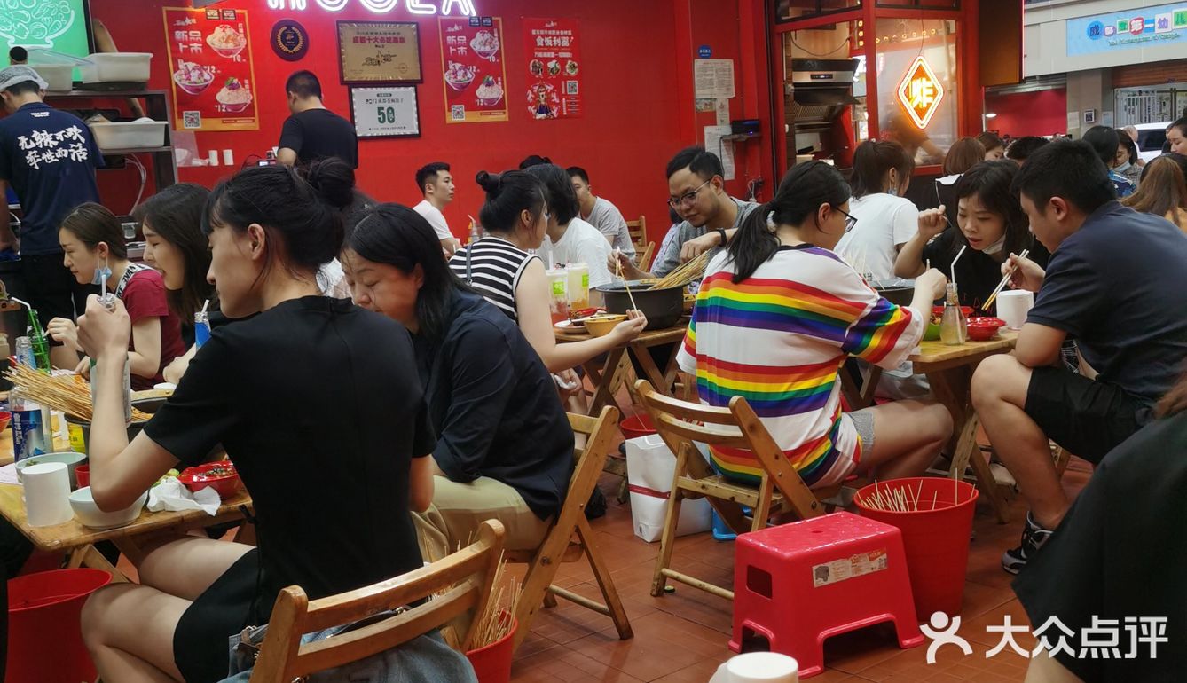 朋友小聚，夏日里不错的选择