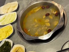 -光头药膳鸡(莱茵小镇店)
