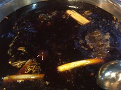 -肖肖酸萝卜鱼火锅(总店)