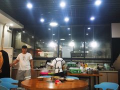 大堂-老何家后安粉·糟粕醋海鲜火锅(三亚湾椰梦长廊店)