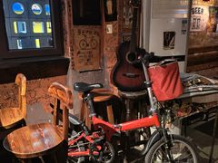 -丽纳尔斯酒吧咖啡LENORE’S BAR(三经街店)