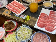 -沸炉重庆老火锅(军事博物馆店)