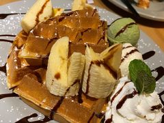 朱古力香蕉华夫饼-Lia Cafe Bar Restaurant松山咖啡屋